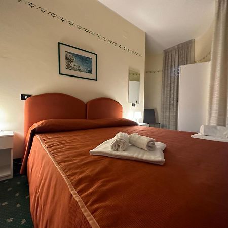 Hotel Atena Cirò Marina Extérieur photo