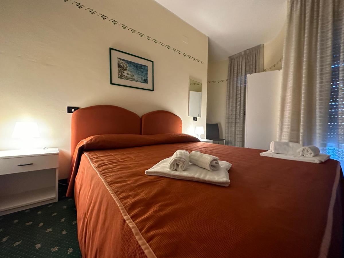 Hotel Atena Cirò Marina Extérieur photo