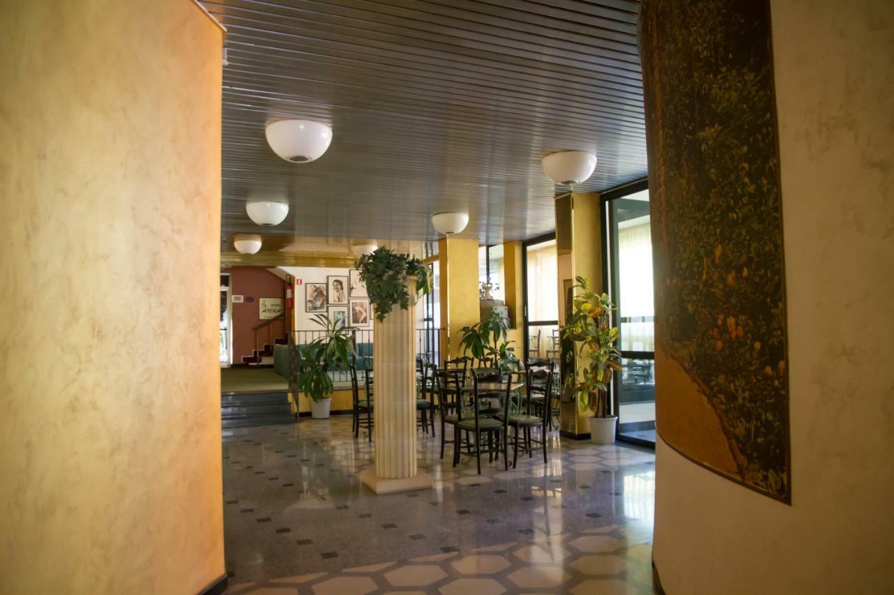Hotel Atena Cirò Marina Extérieur photo